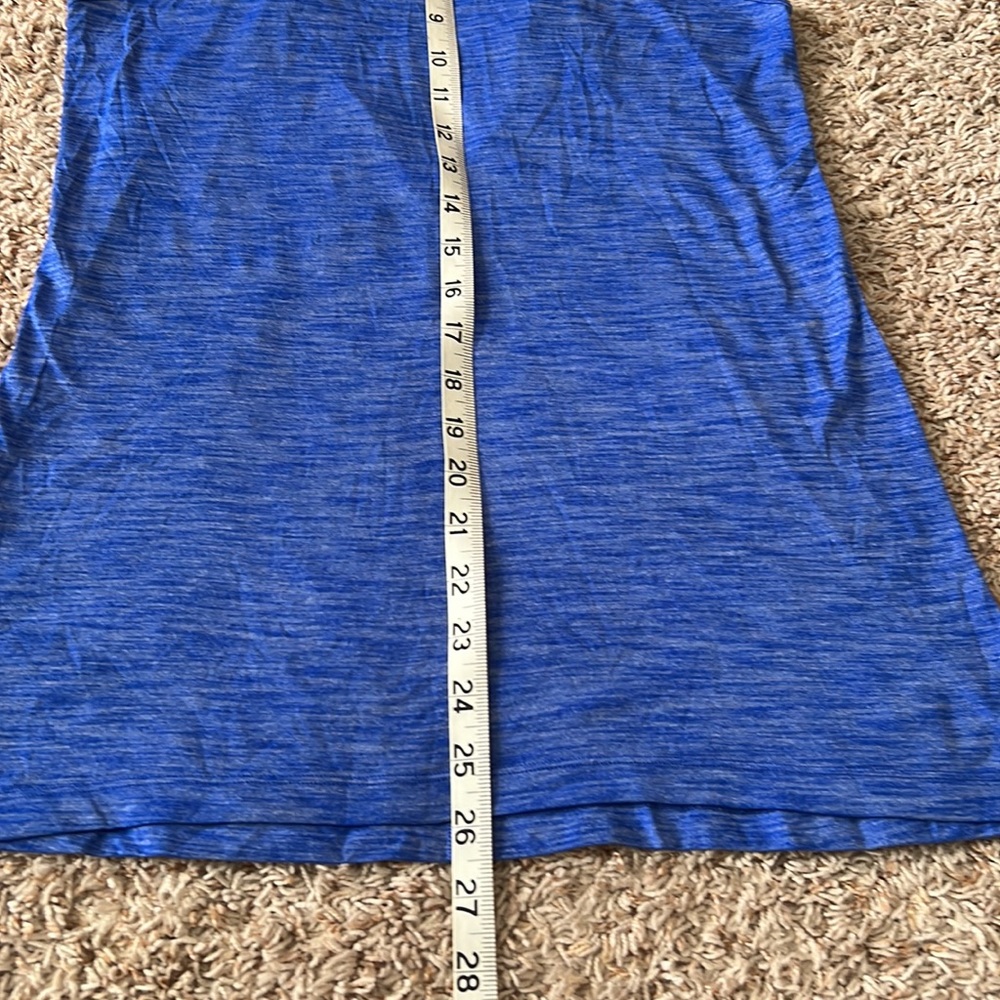 Lululemon Razorback tank - Picture 2 of 4